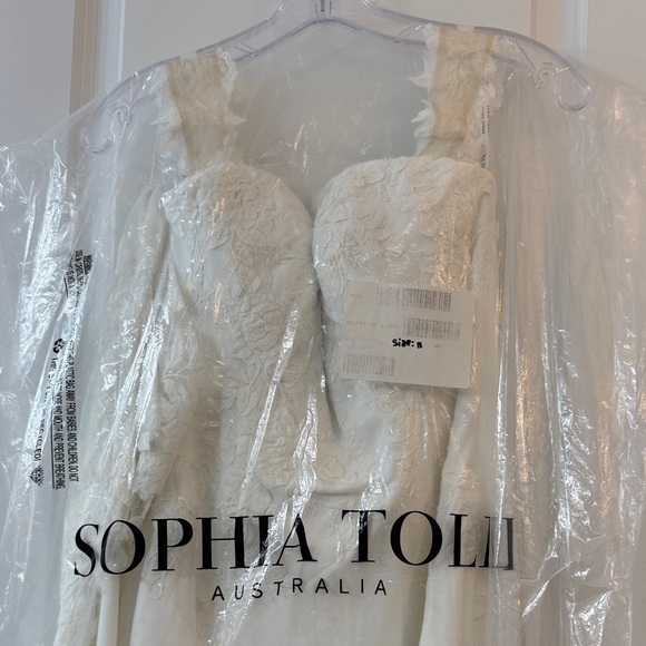 NWT Size 8 Sophia Tolli Ivory Wedding Dress Y3113 - Picture 4 of 14